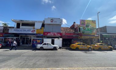 Local en Renta de 3 plantas en calle Madero Col. Centro Villahermosa, Tabasco