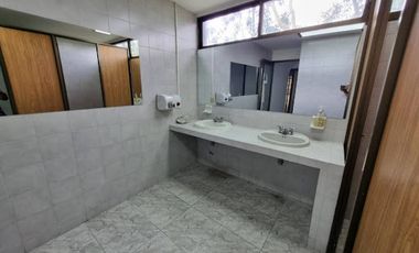 edificio en arriendo/venta en av. 30 de agosto. Cod A19477