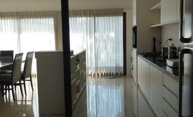Excelente duplex en Barrio La Calandria, calidad unica!!!
