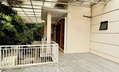 Dijual Rumah Hook Bintaro Jaya Sektor 2 Lokasi Strategis