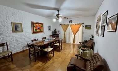 IMPECABLE CHALET DE 5 AMB
