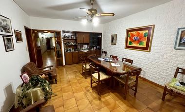 IMPECABLE CHALET DE 5 AMB