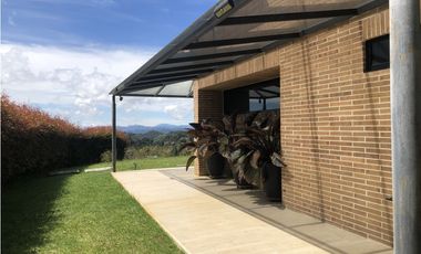 Venta de Casa Campestre en el Alto de Palmas Envigado
