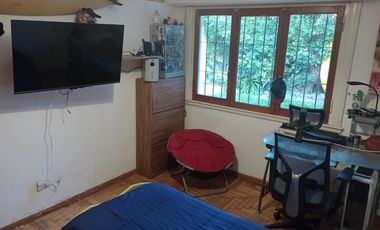 Chalet reciclado, 5 amb. con garage doble y jardín.