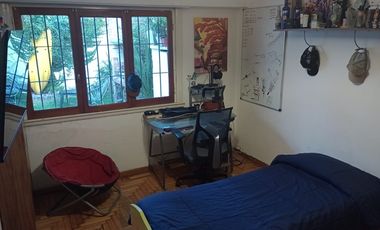 Chalet reciclado, 5 amb. con garage doble y jardín.