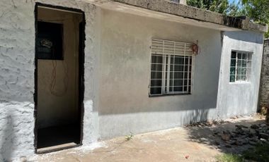 Casa A Reciclar 3 Amb. Sobre Lote 220 m2 En Venta- Ituzaingó Norte