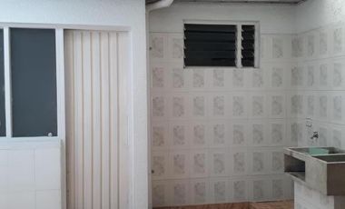 casa en venta en av. libertadores, prados ii. Cod V1388