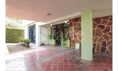 Propiedad en Venta: Ubicación Estratégica y Potencial Residencial o Comercial