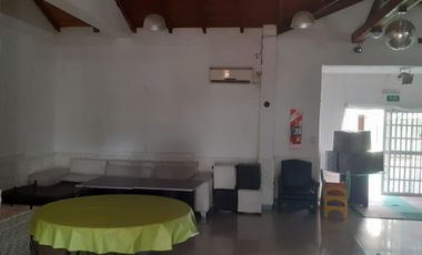 IMPORTANTE PROPIEDAD EN 2 LOTES EN ESQUINA -IDEAL INVERSORES