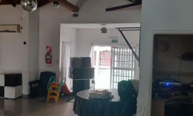 IMPORTANTE PROPIEDAD EN 2 LOTES EN ESQUINA -IDEAL INVERSORES