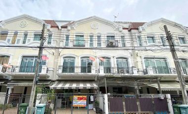 3 Bedroom Townhouse for sale at Baan Klang Muang Swiss Town