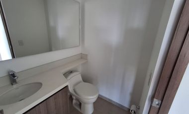 apartaestudio en arriendo en loma de las brujas. Cod A214079