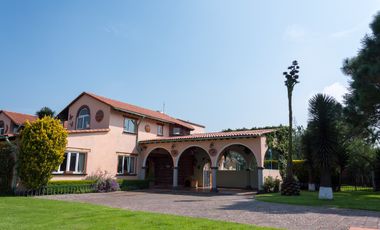 Casa en Venta en Tecaxic Zinacantepec
