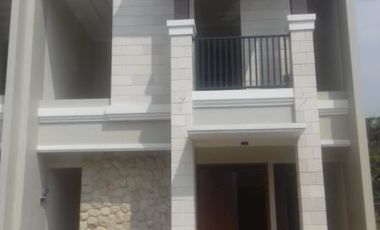 Rumah mewah 2lantai hrga ekonomis pd labu,Jaksel