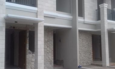 Rumah mewah 2lantai hrga ekonomis pd labu,Jaksel