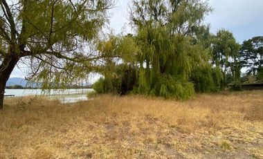 SE VENDE TERRENO CON CASA LAGO RAPEL 8400MTRS