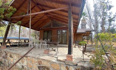 SE VENDE TERRENO CON CASA LAGO RAPEL 8400MTRS