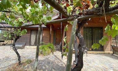 SE VENDE TERRENO CON CASA LAGO RAPEL 8400MTRS