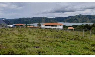 LOTE LAGO CALIMA EN VENTA