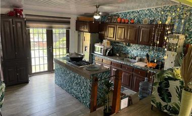 VENDO CASA EN CHAME NUEVA GORGONA 4R