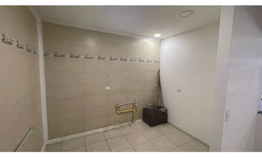 LOCAL COMERCIAL 411m2