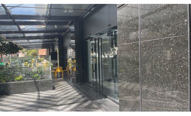 LOCAL COMERCIAL 411m2