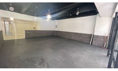 LOCAL COMERCIAL 411m2