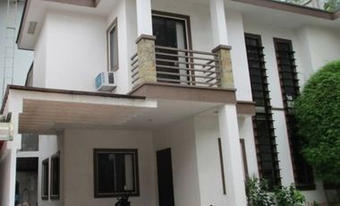 House for rent in Cebu City, Gated in Lahug close to J.Y Square mall