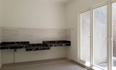 Rumah 2 lantai siap huni di BOSTON-ext di perum Puri Surya Jaya, Strategis
