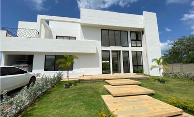 Hermosa casa En Conjunto Merlot, zona norte de Cartagena