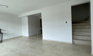 apartamento en arriendo en los patios. Cod A1083