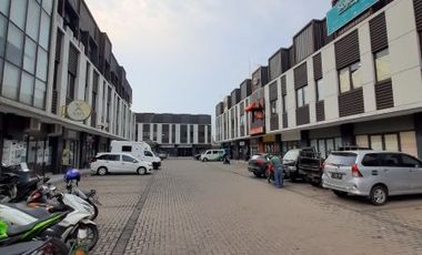 Ruko siap pakai Westpark Vanyapark BSD lokasi ramai