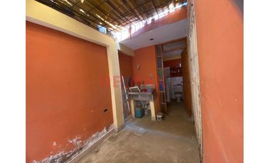 🏡 Venta De Casa Como Terreno – Excelente Ubicación En Ventanilla