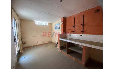 🏡 Venta De Casa Como Terreno – Excelente Ubicación En Ventanilla