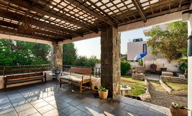 Amplia y hermosa casa en arriendo, condominio Arboretum, Peñalolén