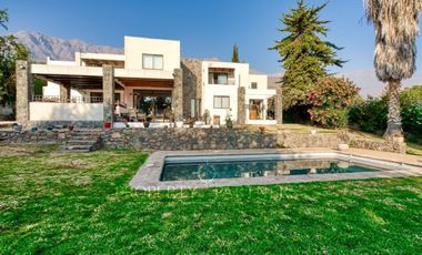 Amplia y hermosa casa en arriendo, condominio Arboretum, Peñalolén