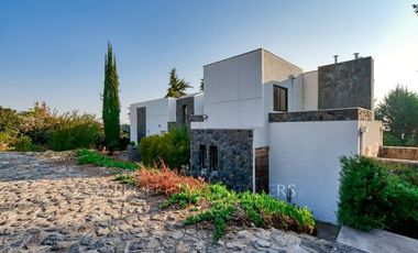 Amplia y hermosa casa en arriendo, condominio Arboretum, Peñalolén