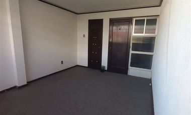 Oficina en Venta en Calle Arlegui con Plaza de Viña