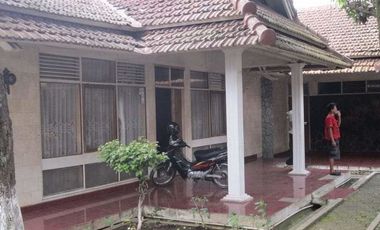 Rumah Lama Sangat Strategis Hitung Tanah Sayap Cibabat Cimahi