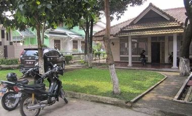 Rumah Lama Sangat Strategis Hitung Tanah Sayap Cibabat Cimahi
