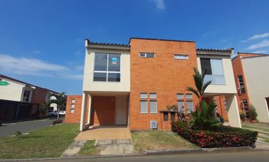 casa en arriendo en ciudadela pangola. Cod A114668