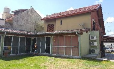 Casa en venta en Lanus Oeste
