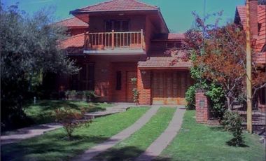 VENTA Y PERMUTA CHALET 3 AMBIENTES EN BOSQUE MAR DEL PLATA