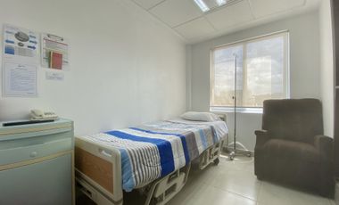 EDIFICIO EN VENTA SOBRE AVENDIA PRINCIPAL CON USO DE HOSPITAL