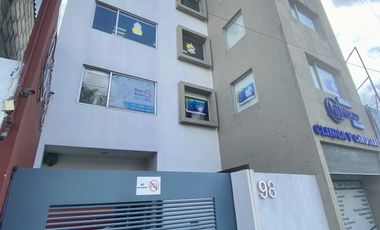 EDIFICIO EN VENTA SOBRE AVENDIA PRINCIPAL CON USO DE HOSPITAL