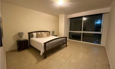 APARTAMENTO AMOBLADO 265M2 AVENIDA BALBOA PH. MARABIERTO