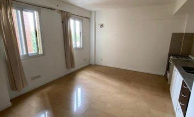 VENTA DE EXCELENTE DEPARTAMENTO MONOAMBIENTE EN PLENO CENTRO DE MONTE GRANDE - IDEAL INVERSION