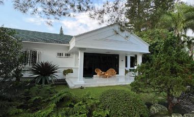 Villa Yg Sangat MODERN Dan Asri. Daerah Sejuk Di PUNCAK Coolibah.