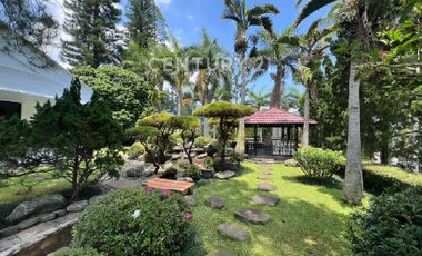 Villa Yg Sangat MODERN Dan Asri. Daerah Sejuk Di PUNCAK Coolibah.