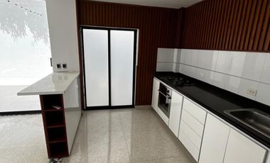 casa en arriendo en la floresta. Cod A3491